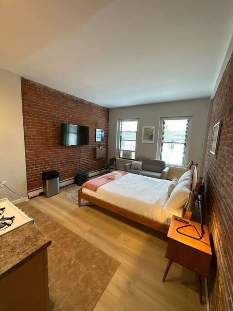 Charming Studio Apt Back Bay Apartment in Back Bay