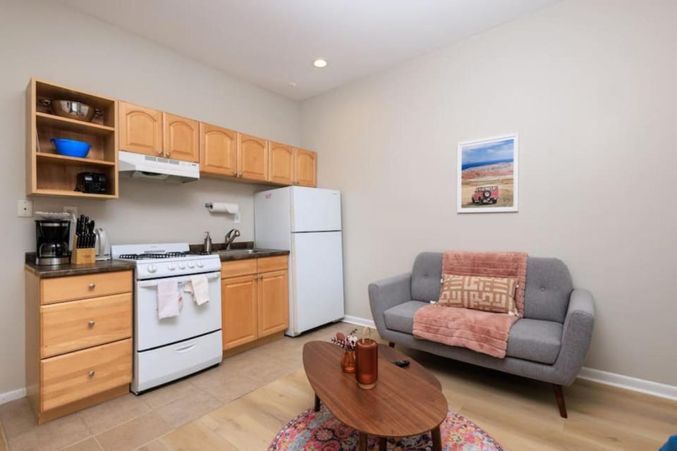 Cozy South End Loft Apartment in Back Bay