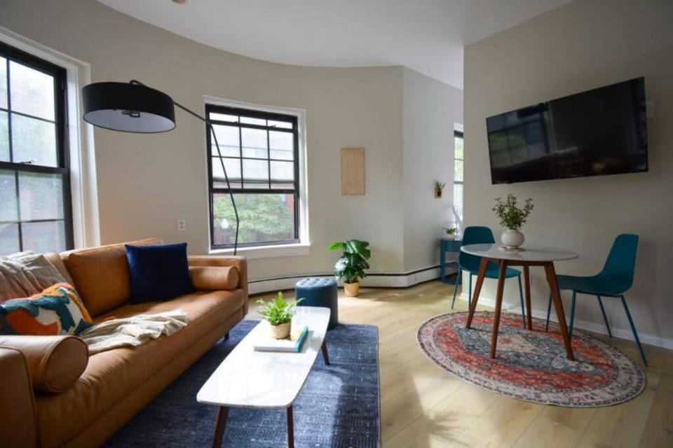 Comfy Back Bay Alcove Studio Apt Apartment in Back Bay