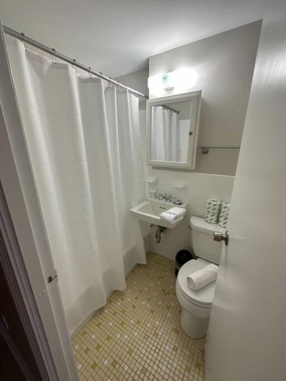 Artisan Brick South End Loft Apartment in Back Bay