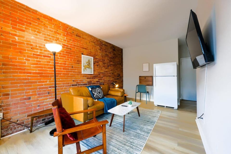 Bright and Cozy Studio Apartment Apartment in Back Bay
