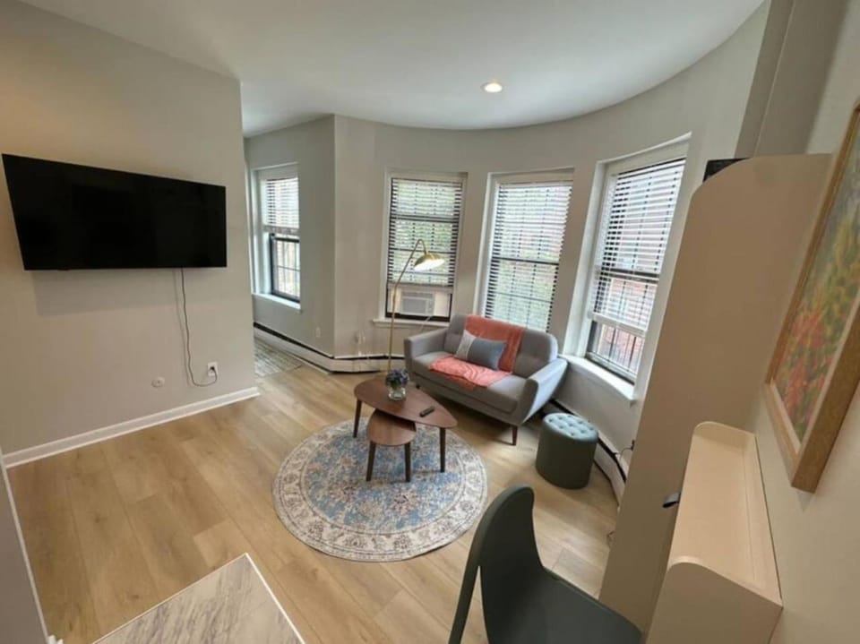 South End Blissful Studio Apartment in Back Bay