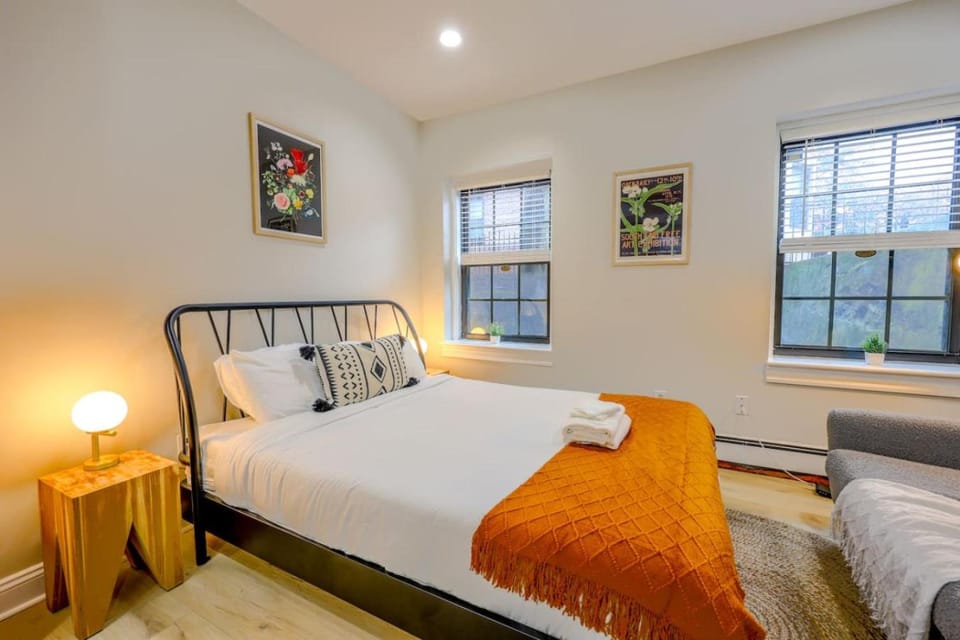 Quiet Studio Circa South End Apartment in Back Bay
