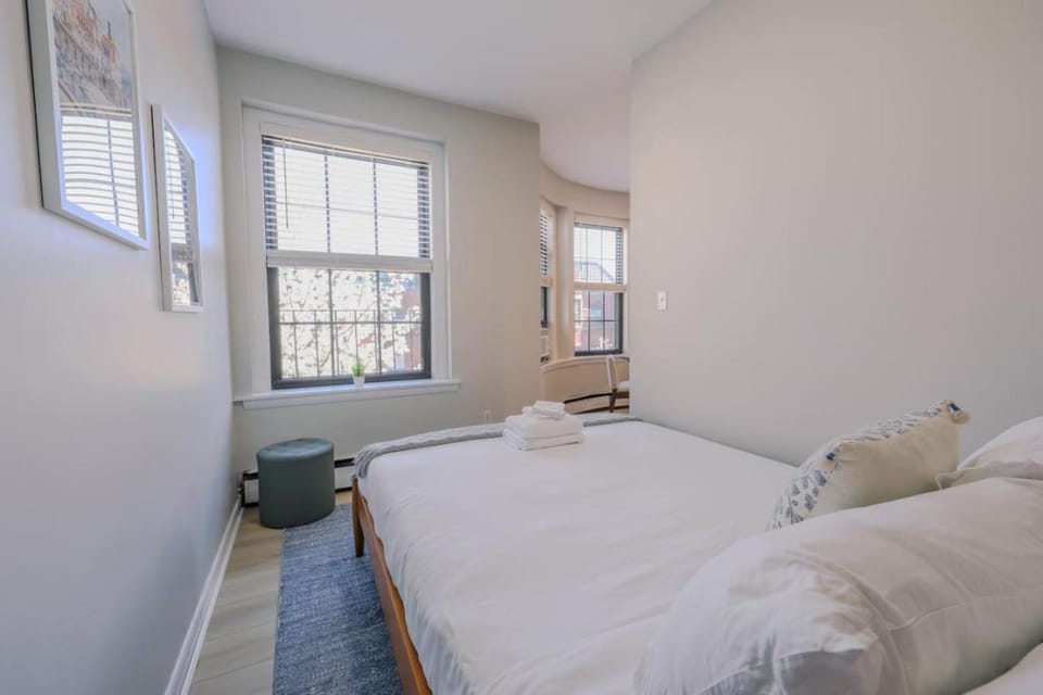 Elegant Prudential Area Studio Apartment in Back Bay