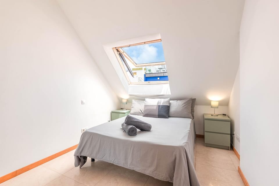 Canteras Beach Duplex Apartment in Las Palmas de Gran Canaria