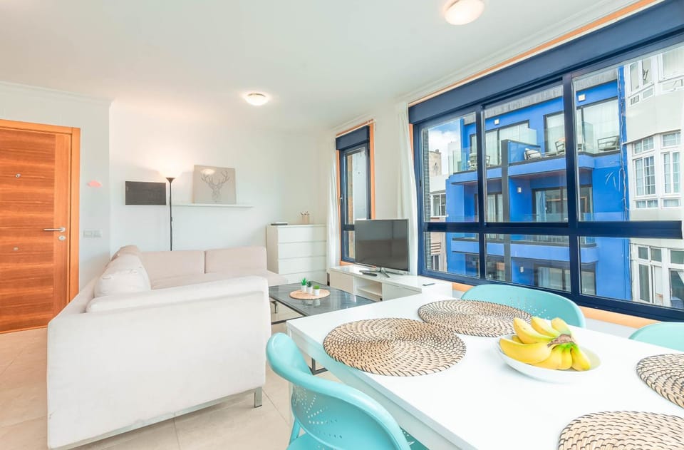 Canteras Beach Duplex Apartment in Las Palmas de Gran Canaria