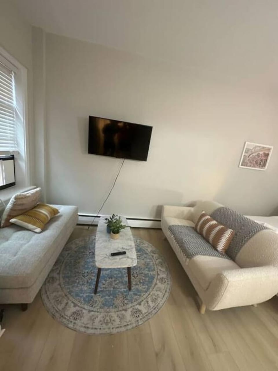Sleek Back Bay Studio Apartment in Back Bay