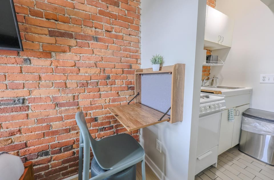 Stylish South End Studio Apartment in Back Bay