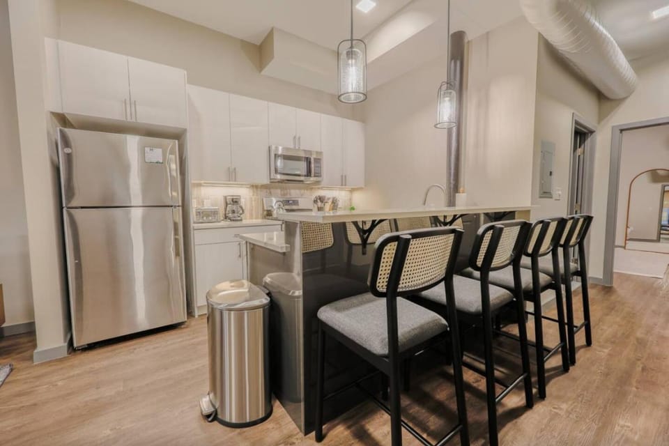 Classic and Chic Apartment 1 Bedroom Apartment in Beacon Hill