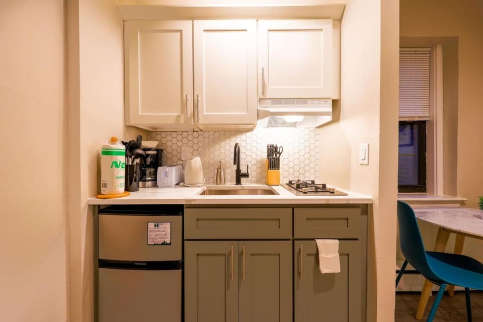Sophisticated South End Studio Apartment in Back Bay