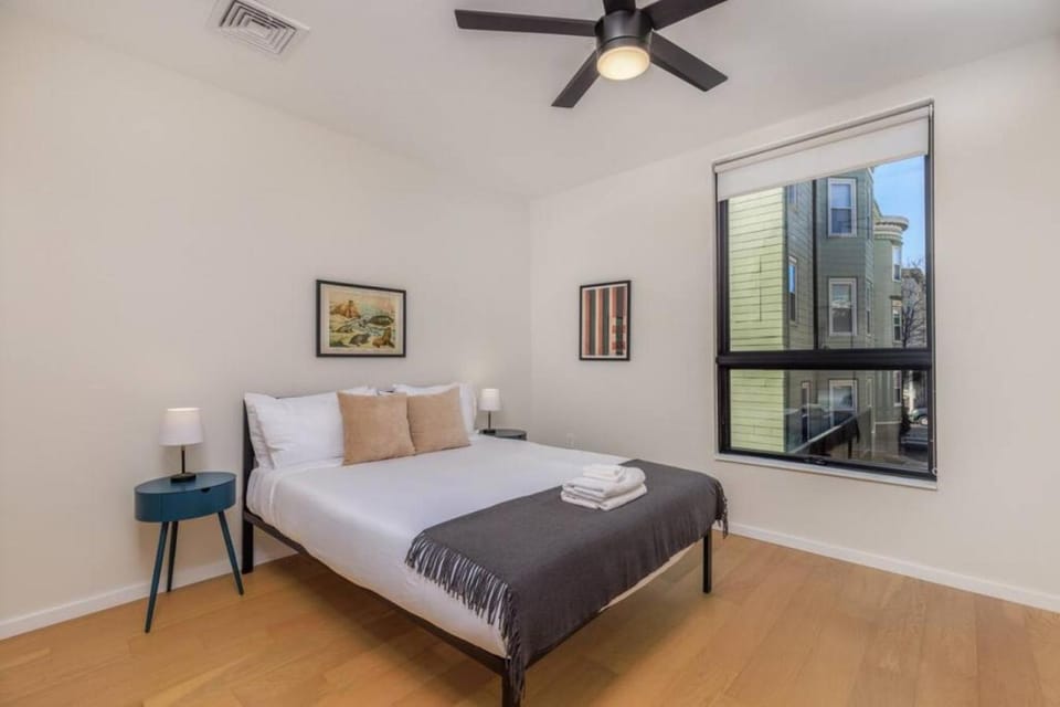 New Gorgeous 2Br Mission Hill Apartment in Jamaica Plain