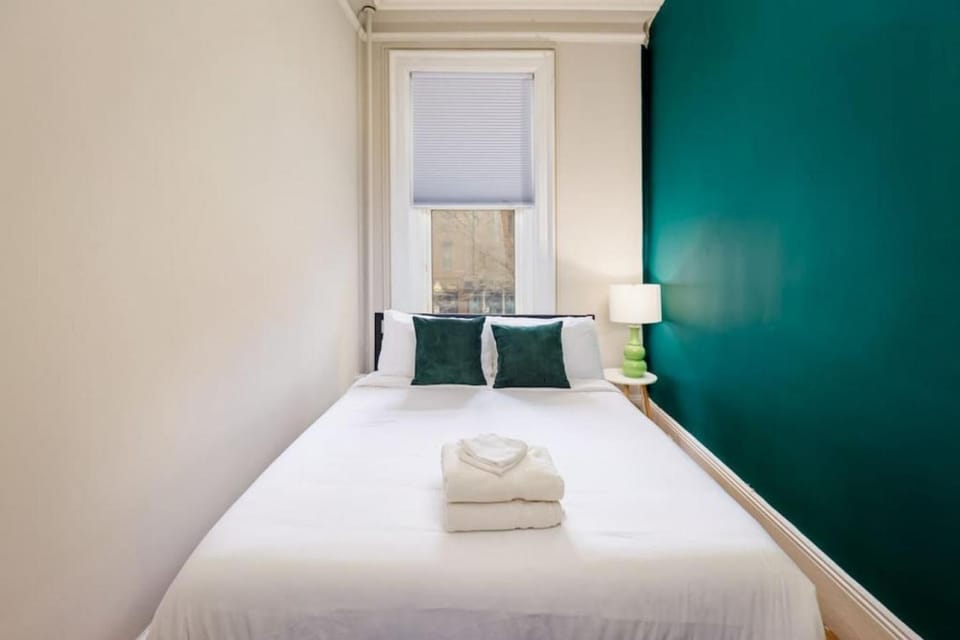 Beautiful Newbury St 1 Bedroom unit Apartment in Back Bay
