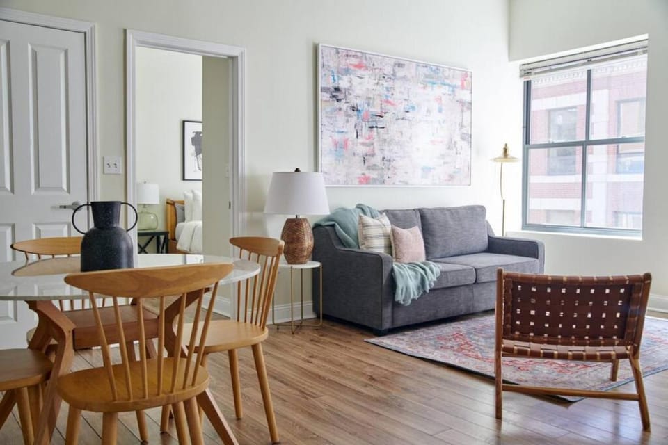 FIDI Boston Lovely 2BR Close to the T Apartment in Boston