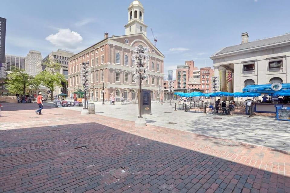 Airy 2BR in Fidi Boston Walk anywhere Apartment in Boston