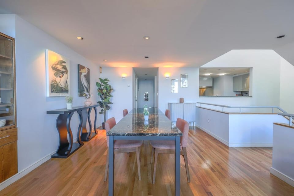 Luxurious Fenway 2BR Penthouse with Roof Decks Apartment in Boston