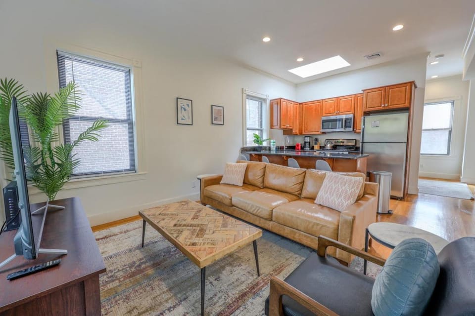 Peaceful Fenway 1br Patio Keyless Entry Apartment in Boston