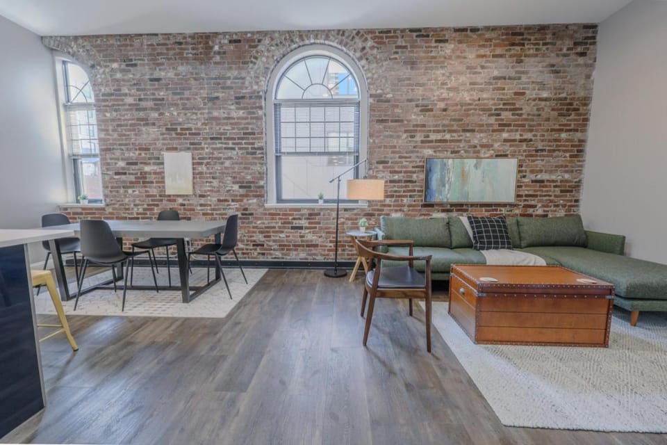 Lavish 3 Bed In Downtown Boston Keyless Entry Apartment in Beacon Hill