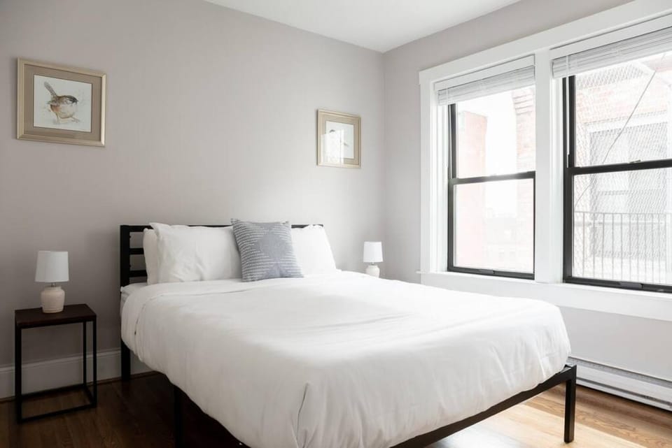 Simple 1BR steps to Boston Common and South End Apartment in Boston