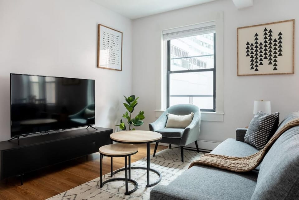 Modern 1BRs steps from Boston Common and South End Apartment in Boston