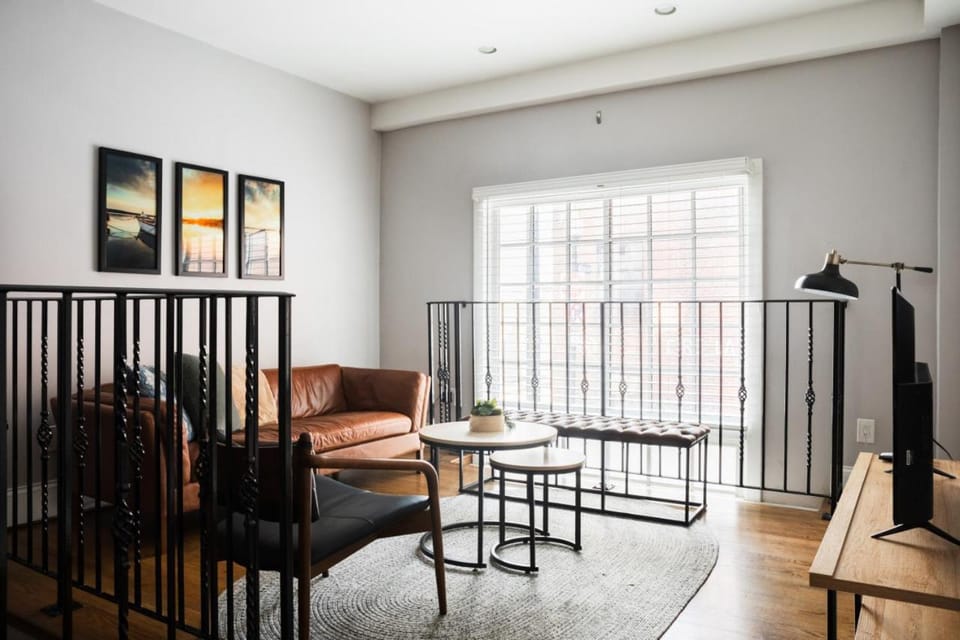 Perfect Traveling Nurse Housing in Theatre District Apartment in Boston