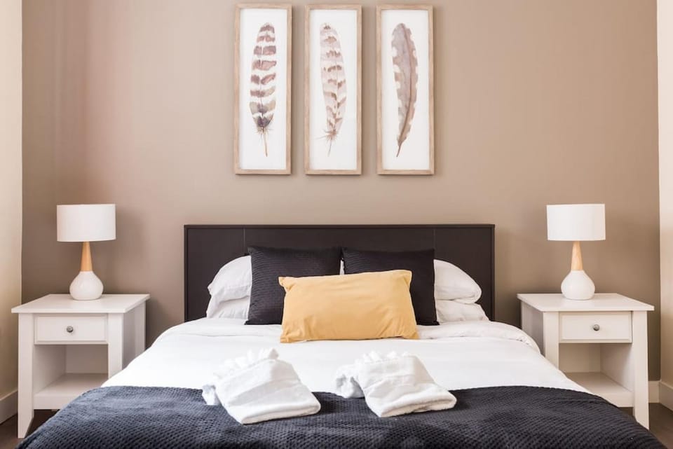 Prime Location Beacon Hill and Financial District Apartment in South Boston