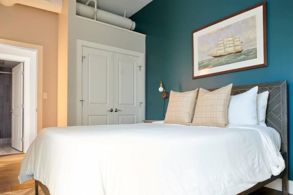 Spacious 4bed Loft Downtown Boston Beacon Hill Apartment in Beacon Hill
