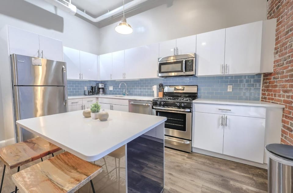 Flexible Stay Historic Loft Near Boston Common Apartment in Beacon Hill