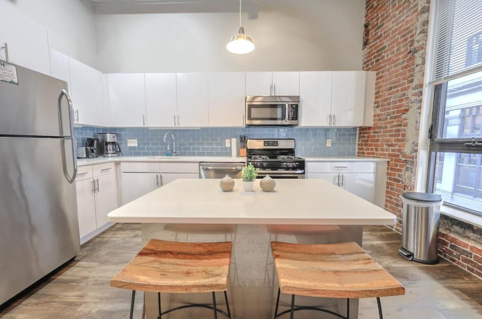 Flexible Stay Historic Loft Near Boston Common Apartment in Beacon Hill