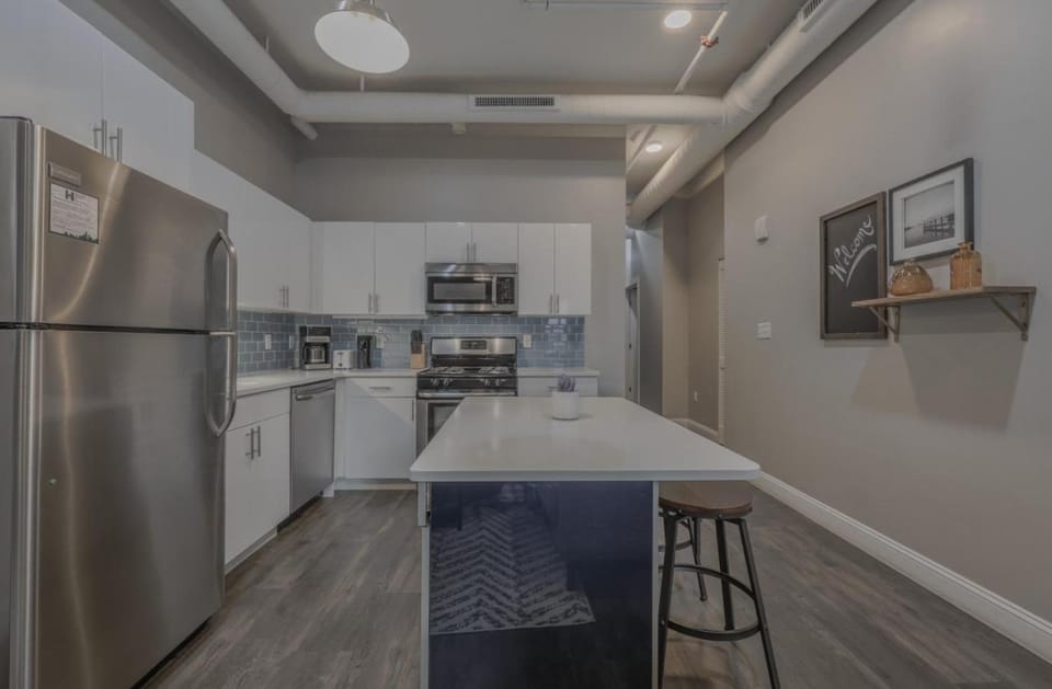 Luxury Furnished Loft near Park Street Station Apartment in Beacon Hill