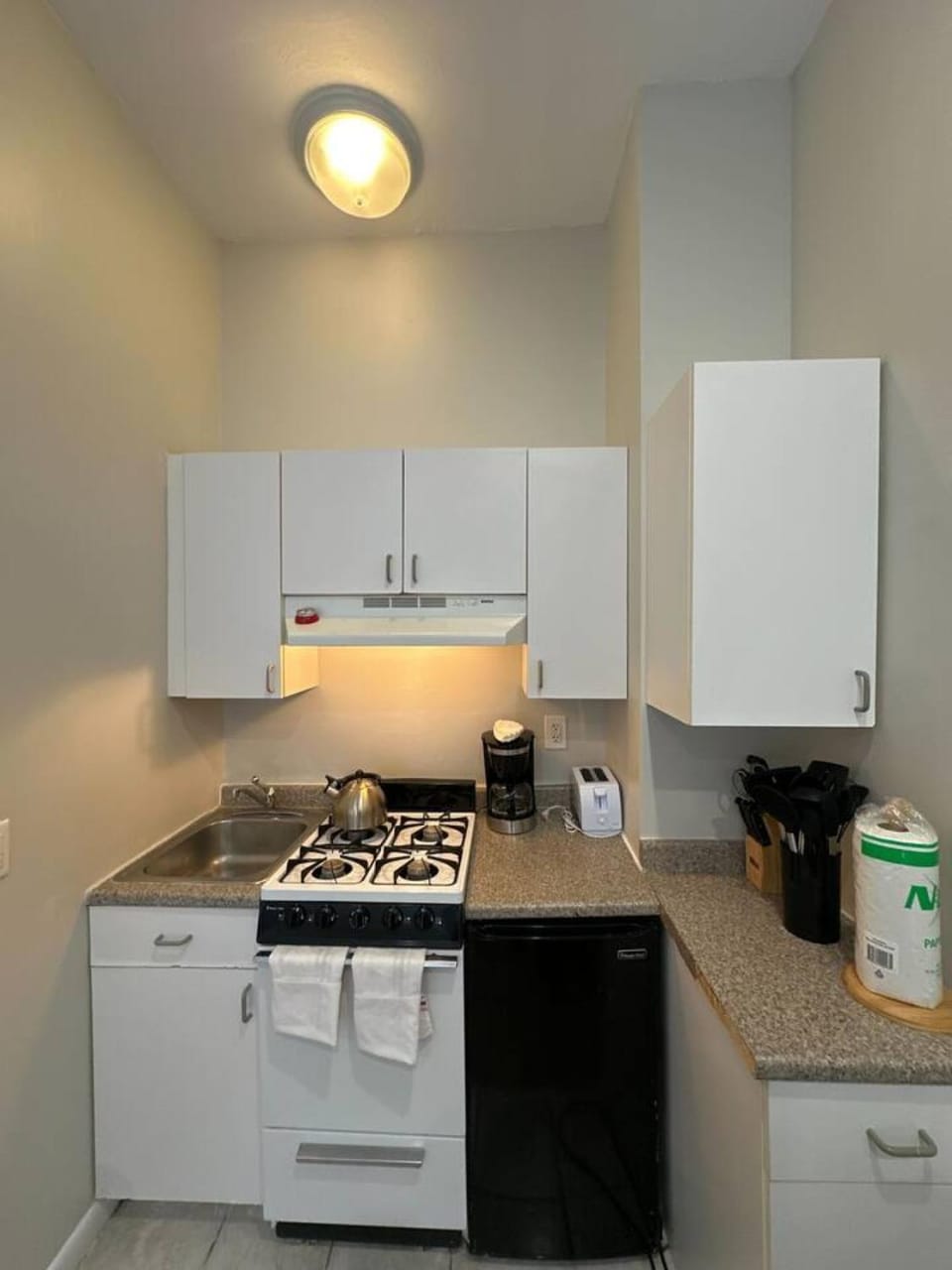 Stellar South End Studio Apartment in Back Bay