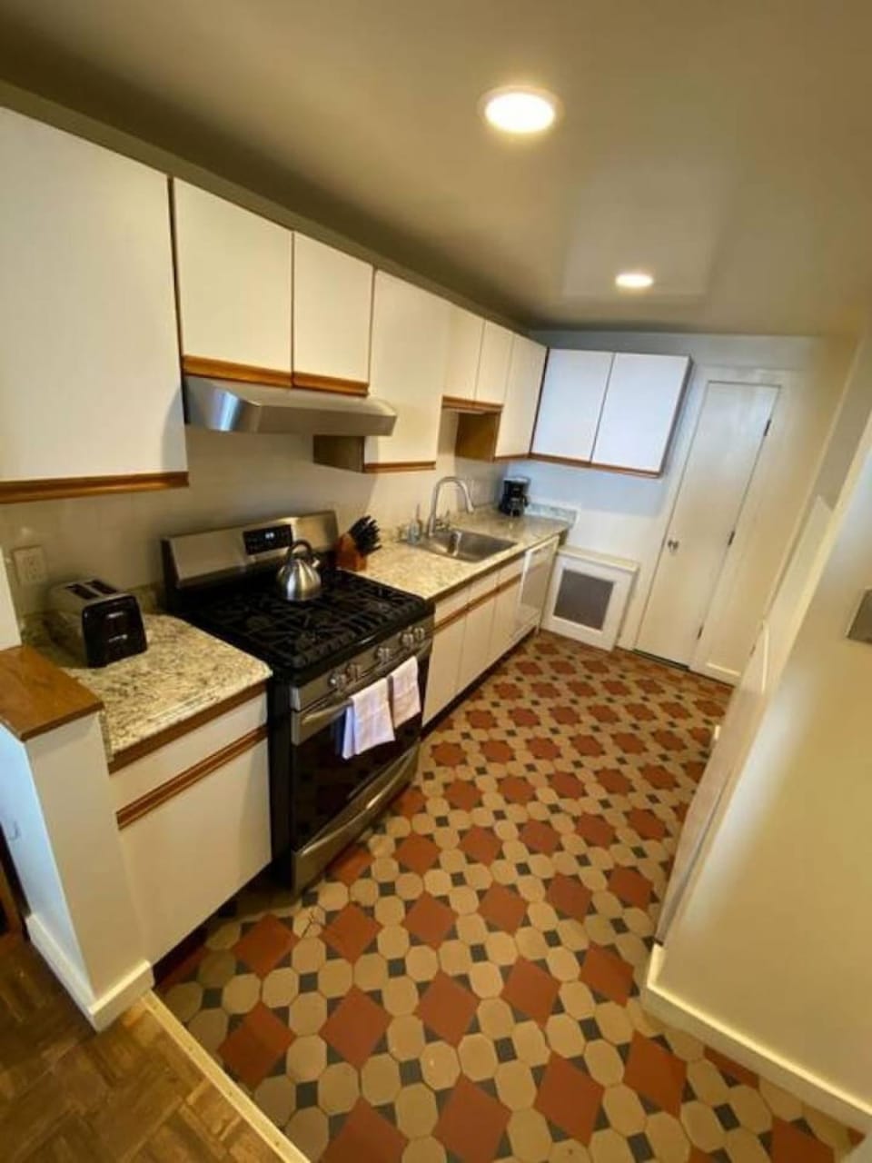 Wonderful Fenway 3 Bed 2bath Steps from Fenway Park Apartment in Boston
