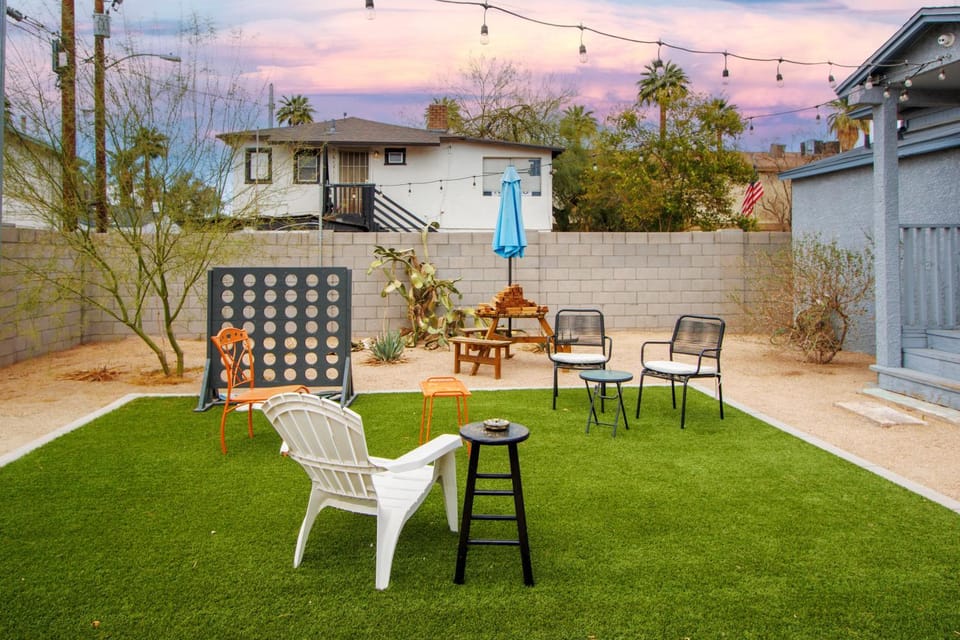 Property building, Spring, Day, Garden, Seating area, Garden view
