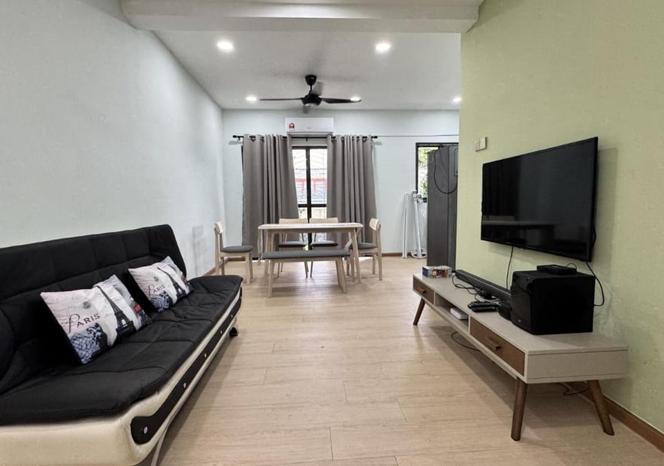 Casa Azure Shah Alam House in Selangor, Malaysia