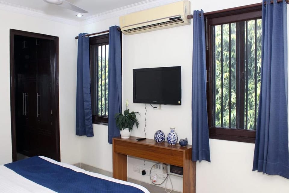 The Morning Mist Serviced Apt Cook Nature Apartment in New Delhi