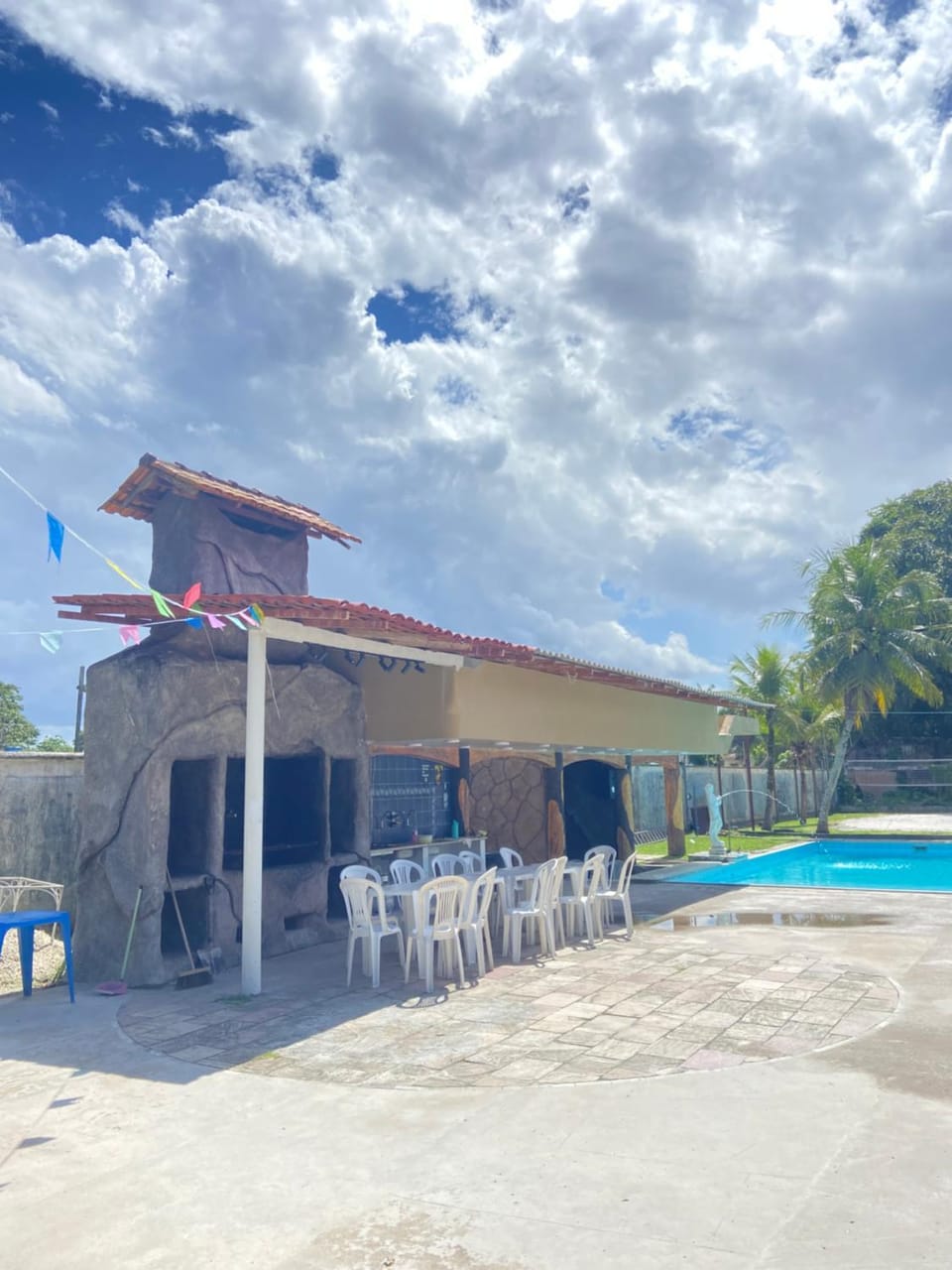 Day, Pool view, Swimming pool, sunbed