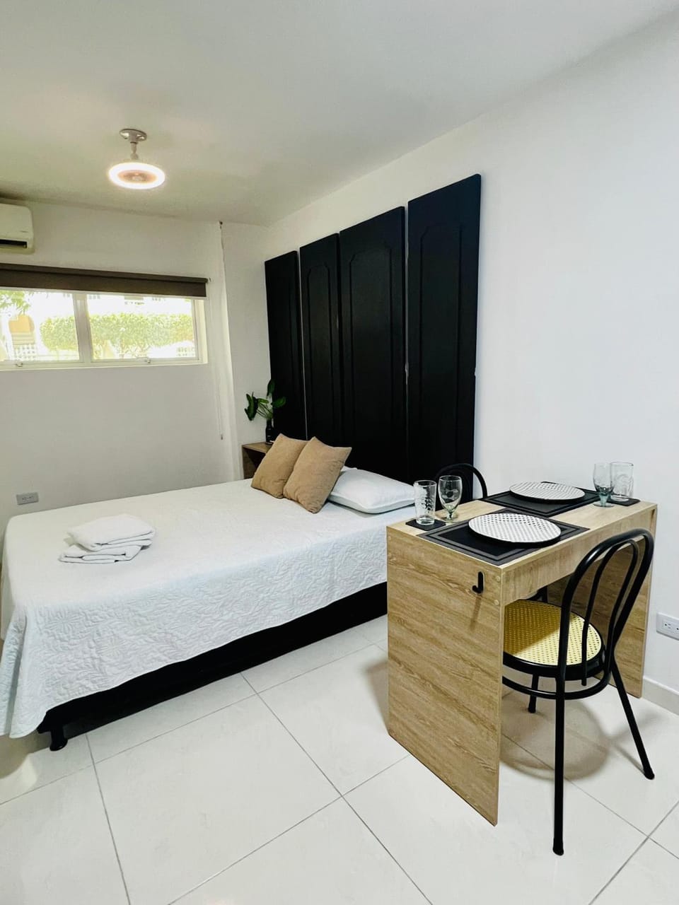 Dining area, Bedroom