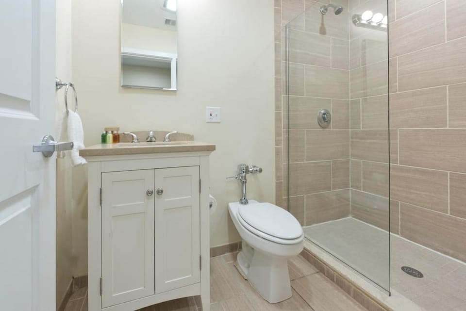 Centrally Located Loft Walk Anywhere Pets OK Apartment in South Boston