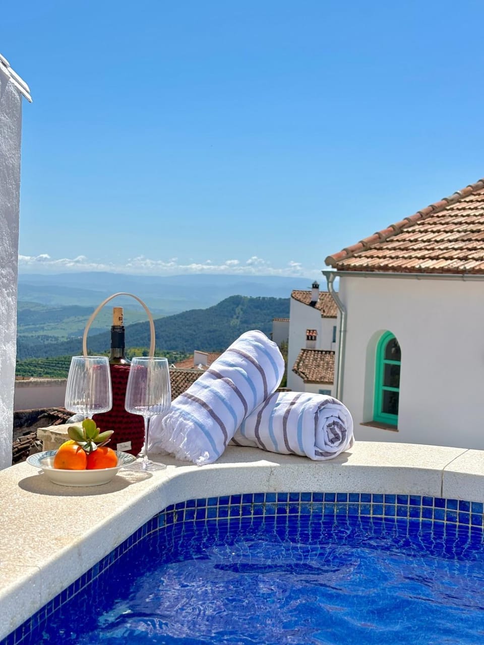 Mountain view, Swimming pool