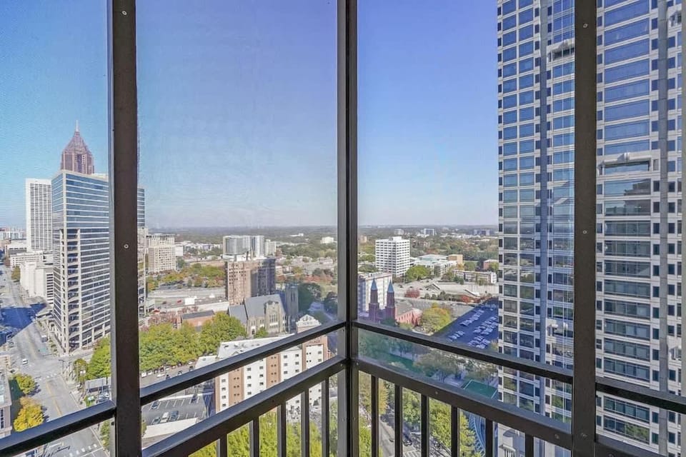 High Rise Condo Downtown ATL with Views House in Atlanta