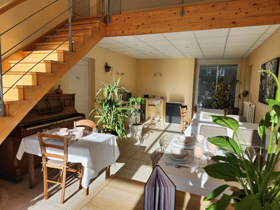 Lobby or reception, Dining area, Meals, Breakfast