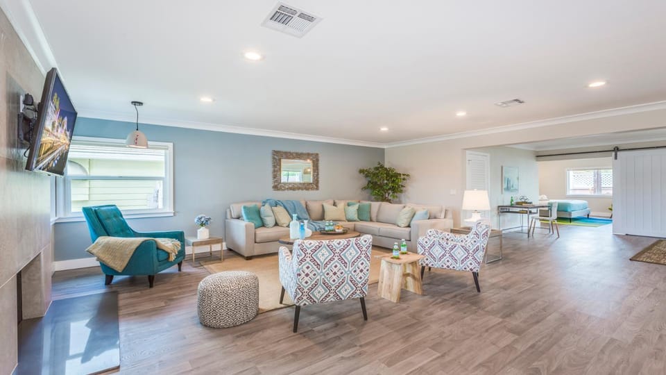 F-52 Trenton II House in Garden Grove