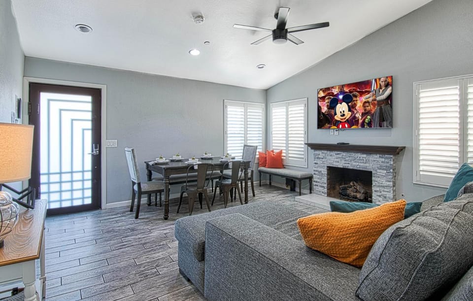 F-58 Mandos Hideaway House in Anaheim