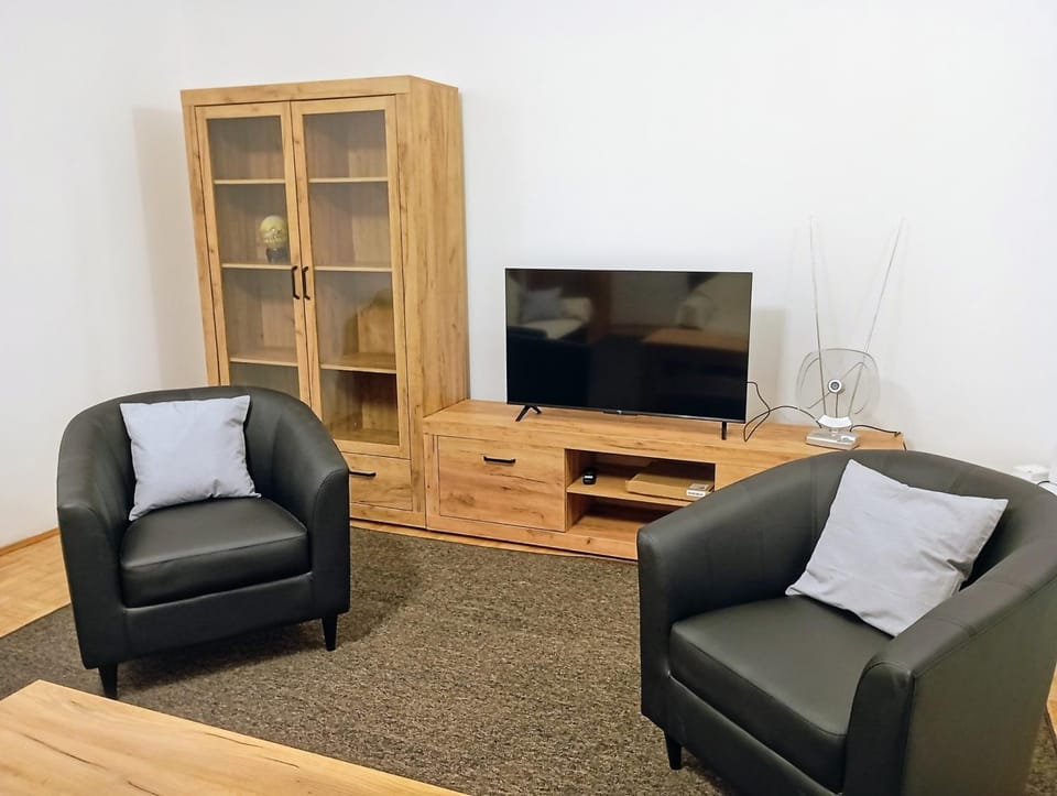 Cozy Trogir Apartment with 3 Bedrooms Apartment in Okrug Gornji