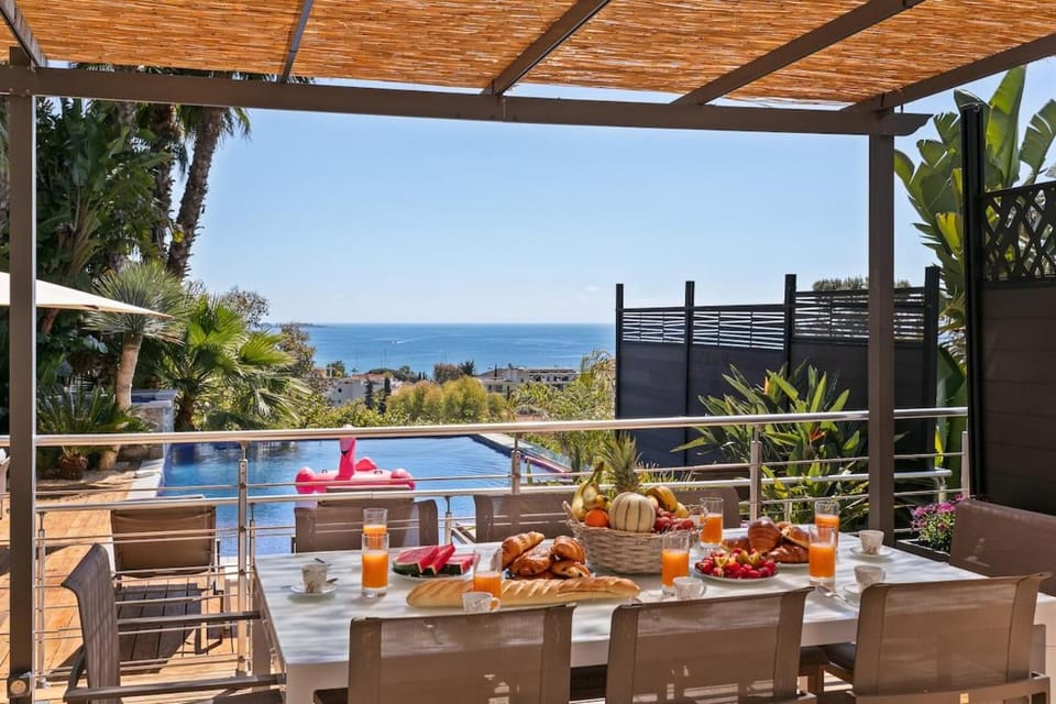 Patio, Day, Dining area, Pool view, Sea view, Swimming pool, sunbed