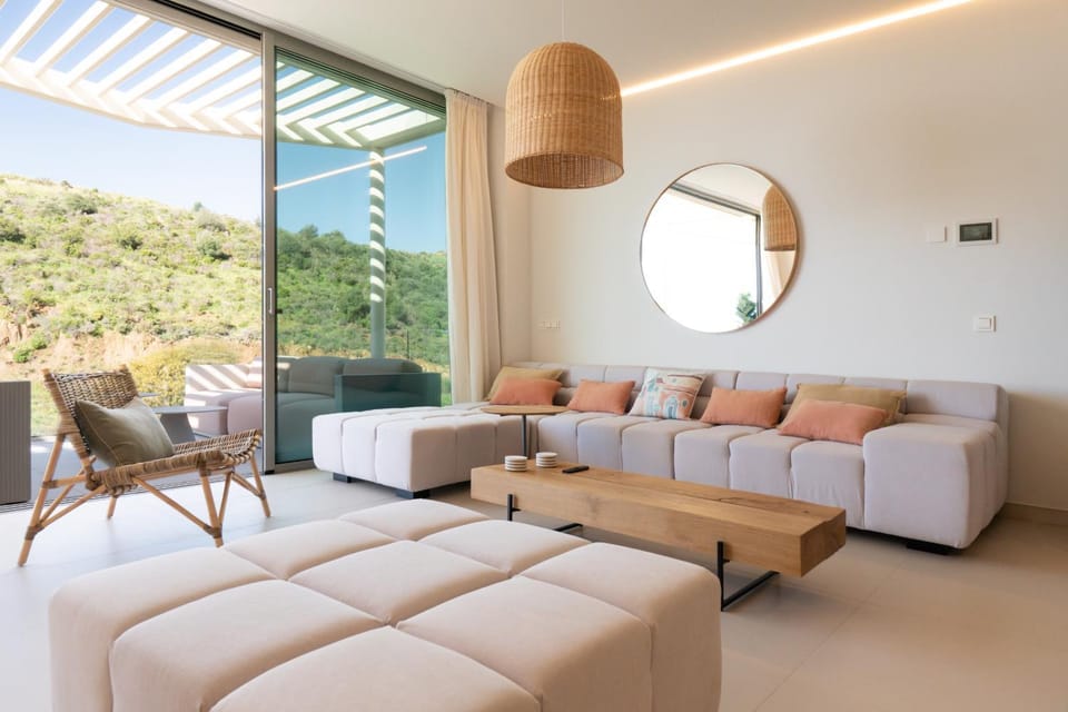 Communal lounge/ TV room, Living room