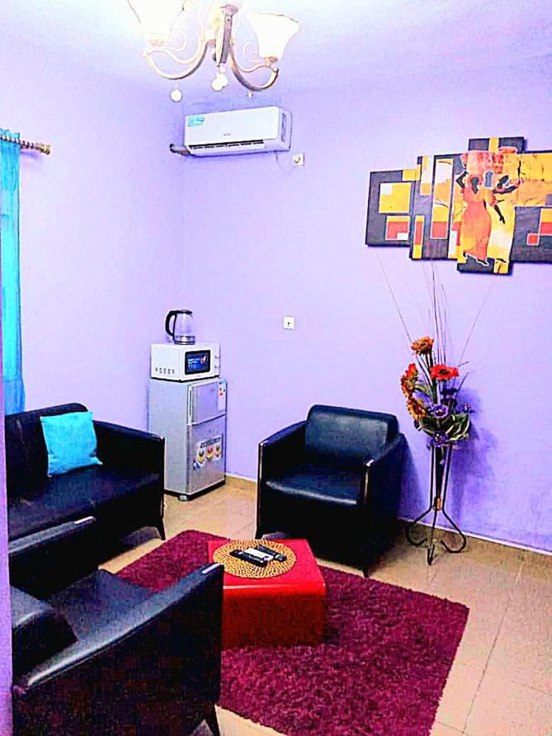 Studio Meublé Prestige avec WiFi et Forage Apartment in Douala