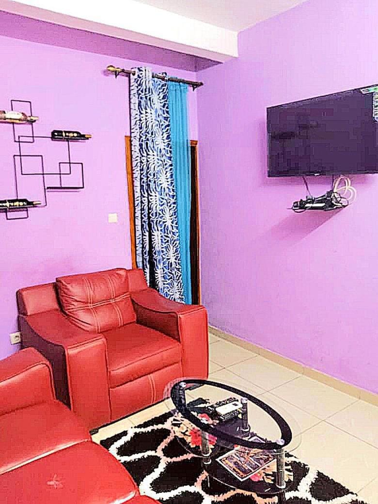 Studio Meublé Prestige avec WiFi et Forage Apartment in Douala