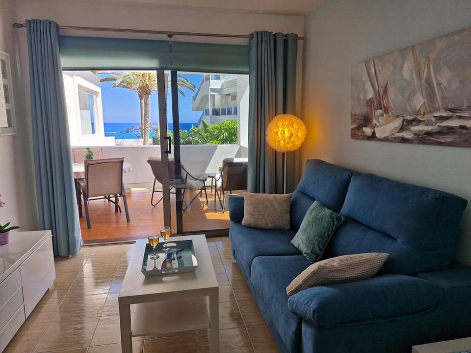 Aida - apartamento junto a la playa con vistas al océano Apartment in Maspalomas