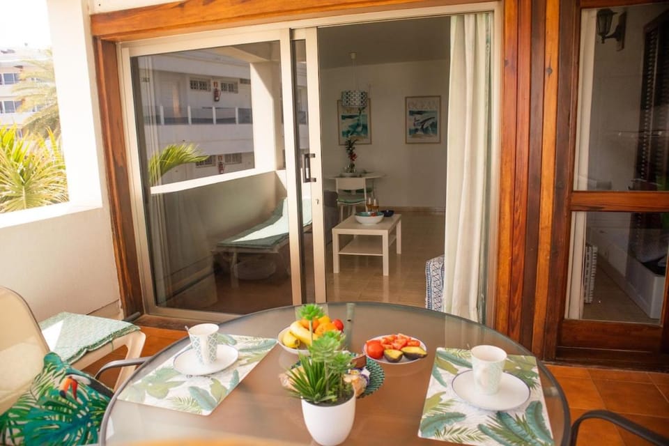 Aida - apartamento junto a la playa con vistas al océano Apartment in Maspalomas