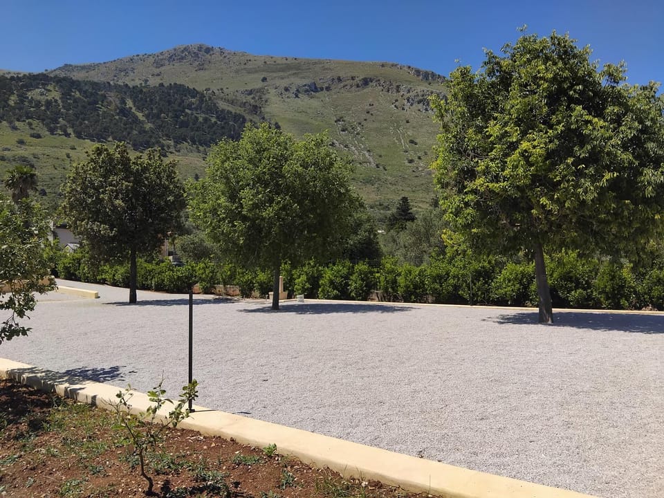 Natural landscape, Parking